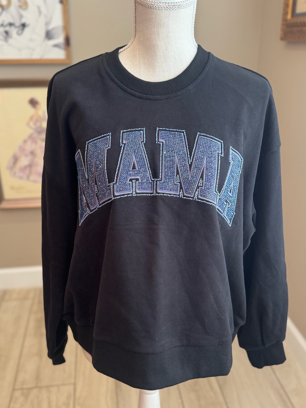 NWT! QUEEN OF SPARKLES Black 'MAMA' Embellished Crewneck Oversized Sweatshirt